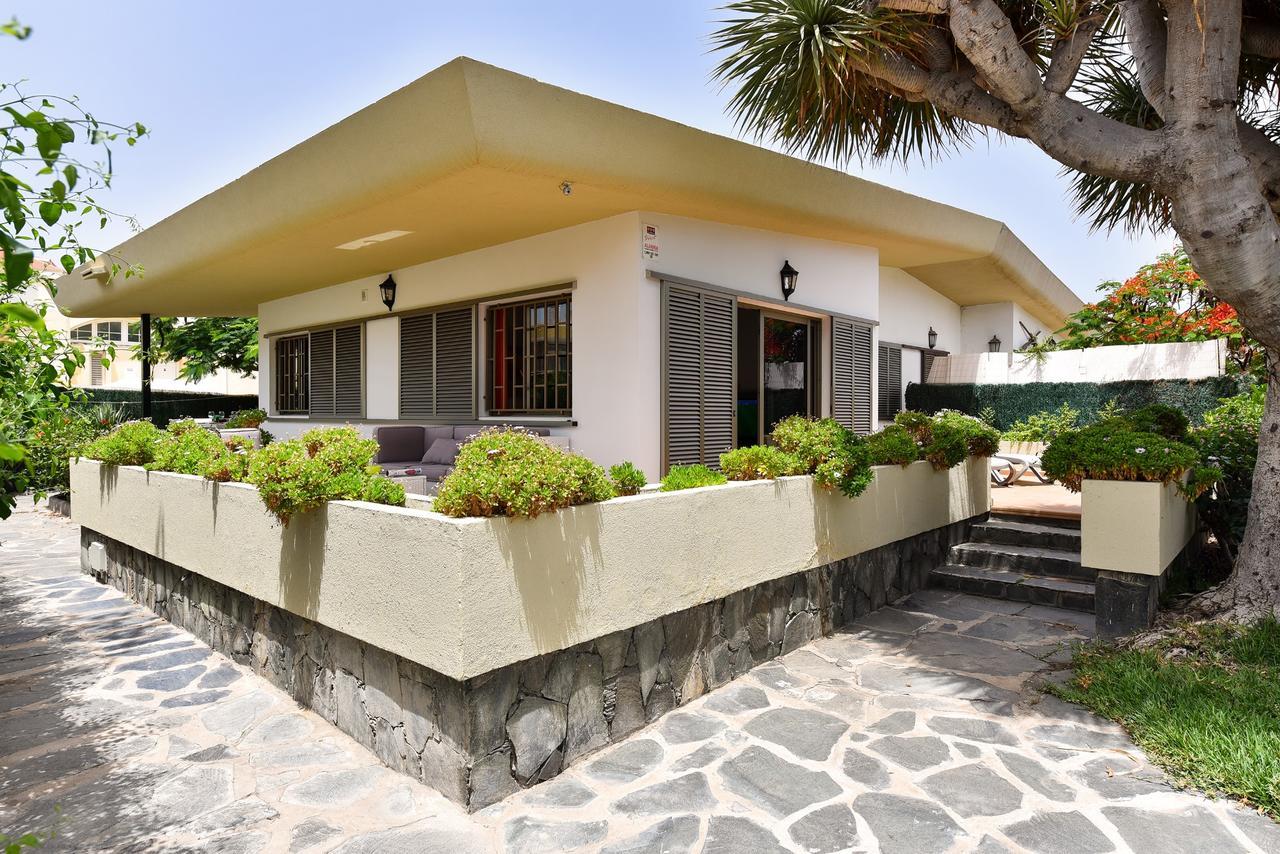 Beach House Adelfas San Agustin Mci Екстериор снимка